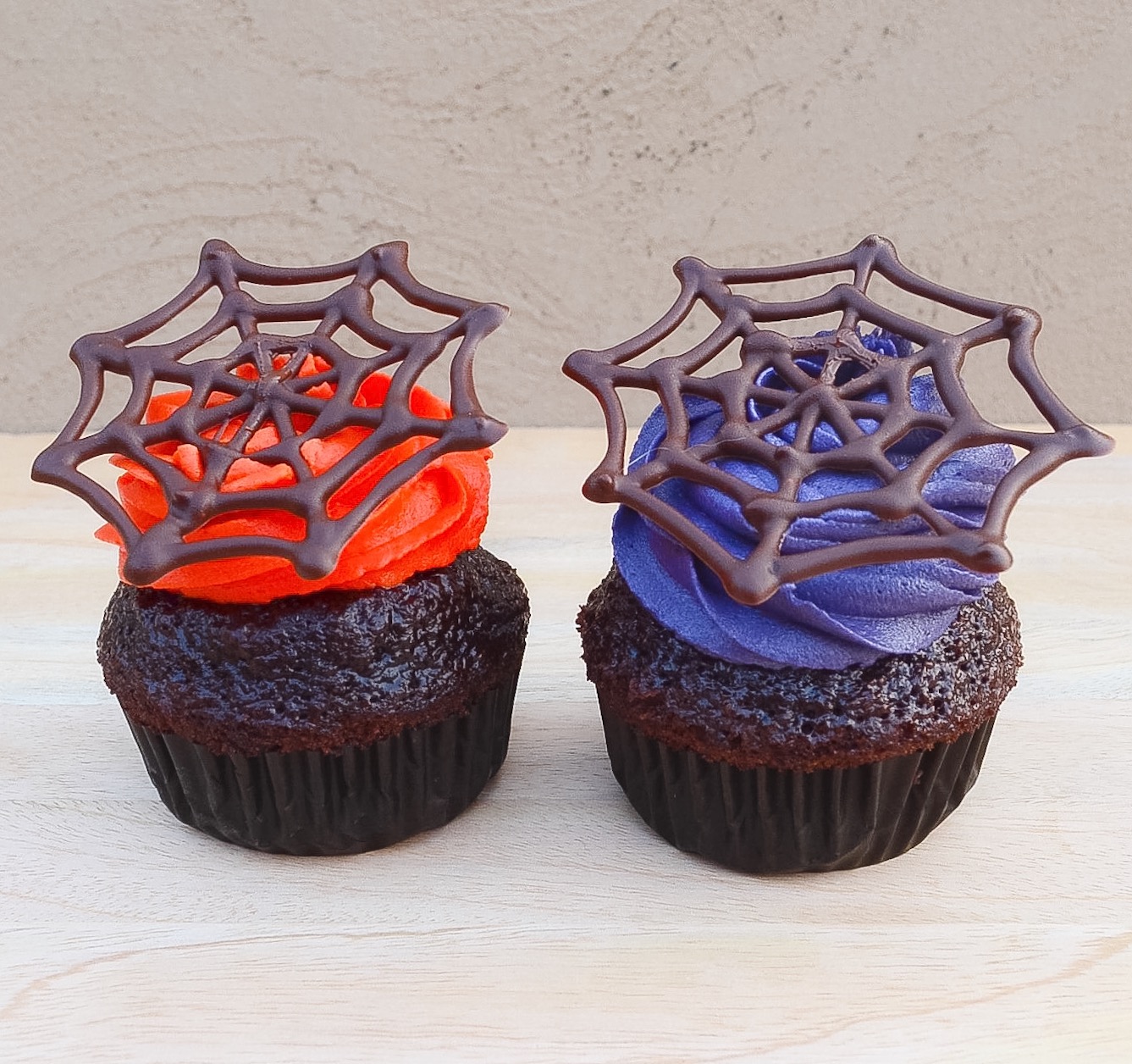 Chocolate Cobweb Cupcakes